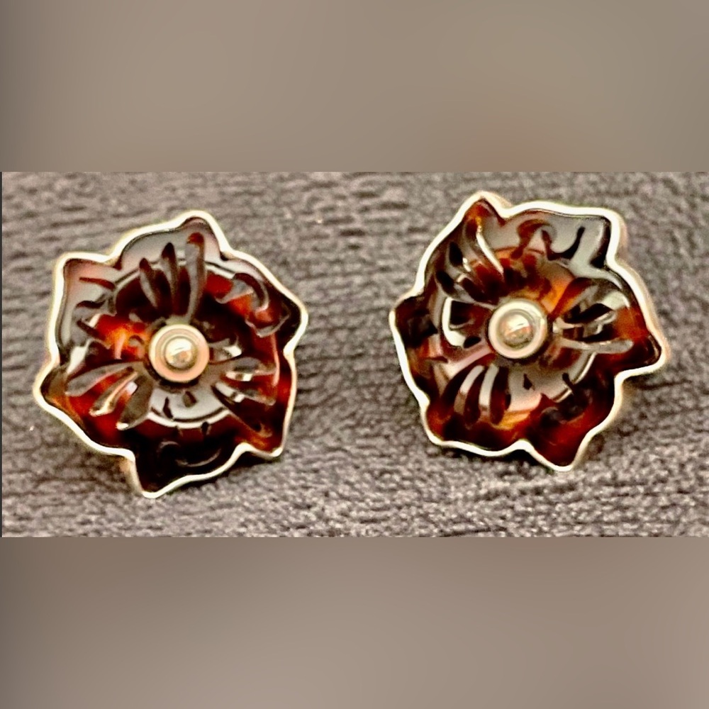 Vintage Brighton carved tortoise shell flower shaped earrings shadow garden - Picture 2 of 7